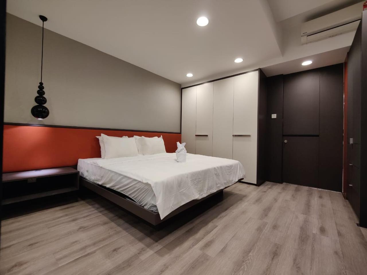 Mulberry Verve Suites Kl Mid Valley Kuala Lumpur Exterior photo
