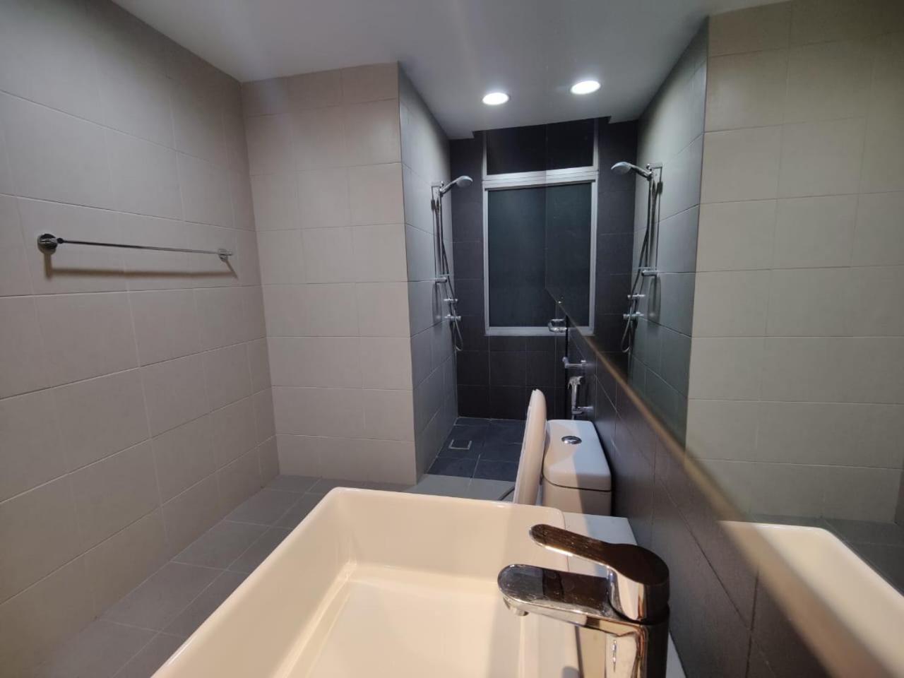 Mulberry Verve Suites Kl Mid Valley Kuala Lumpur Exterior photo